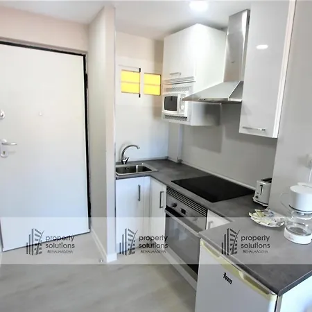 H814 Hercules Estudio. Vistas Al Mar. Perfecta Ubicacion. Apartamento *